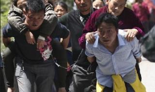 雅安地震是哪一年发生的 雅安地震感人图片